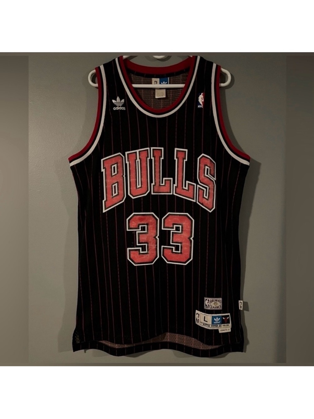 Chicago Bulls #33 Pippen Retro HWC adidas Pinstripes NBA Throwback Jersey Large